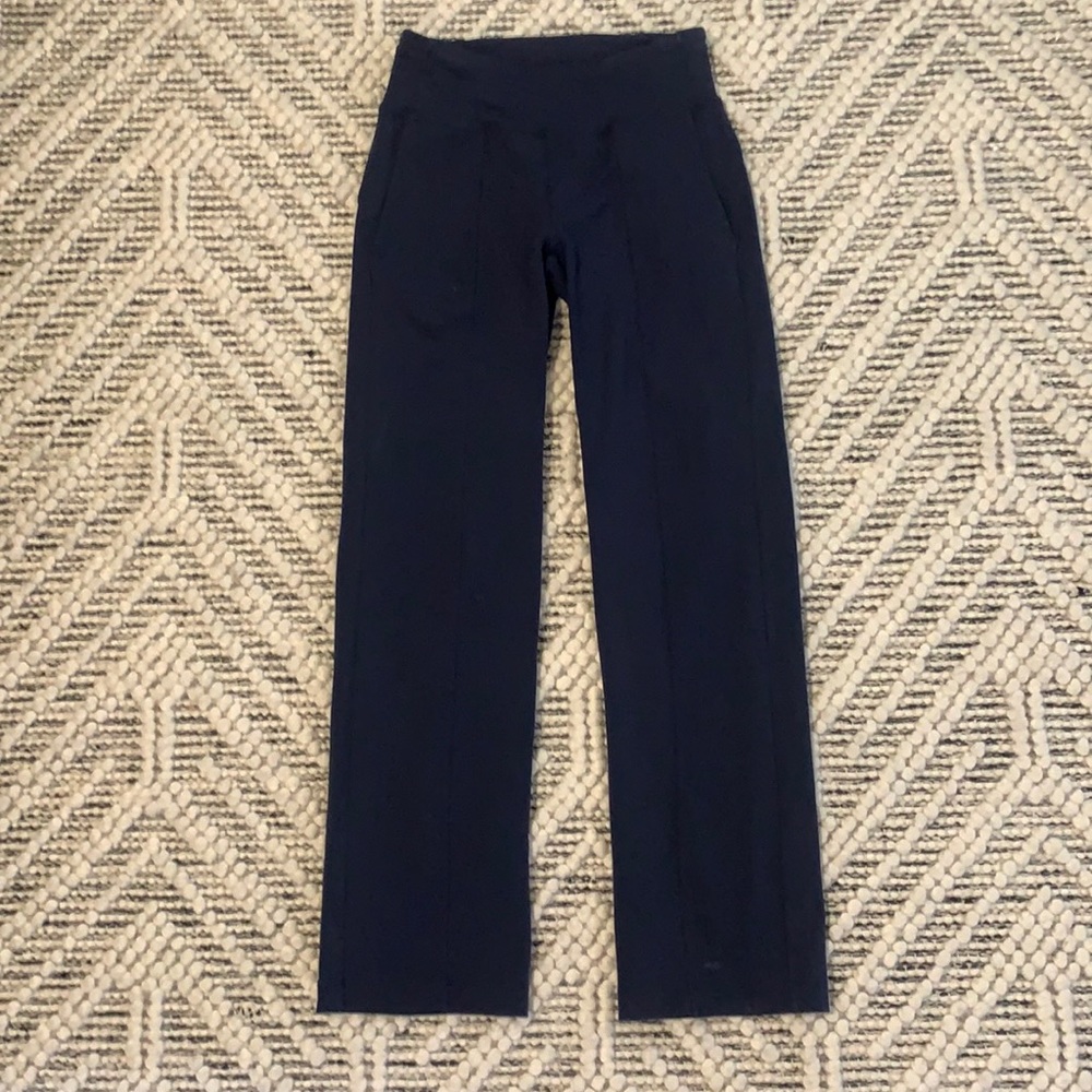 1 Athleta metro Capri straight leg leggings